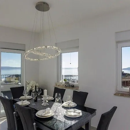 Penthousewohnung In Mit Whirlpool, Terrasse Und Meerblick *